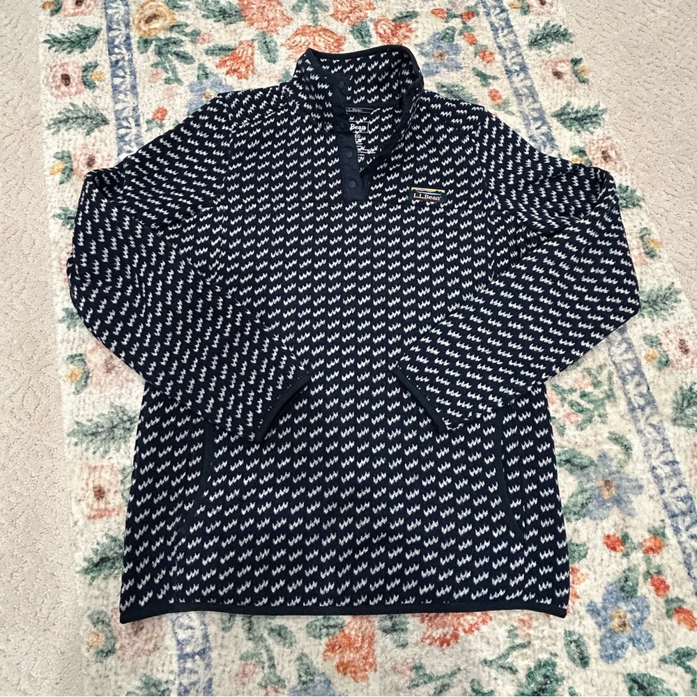 LL Bean Women’s Sweater Fleece Pullover in Navy Birdseye